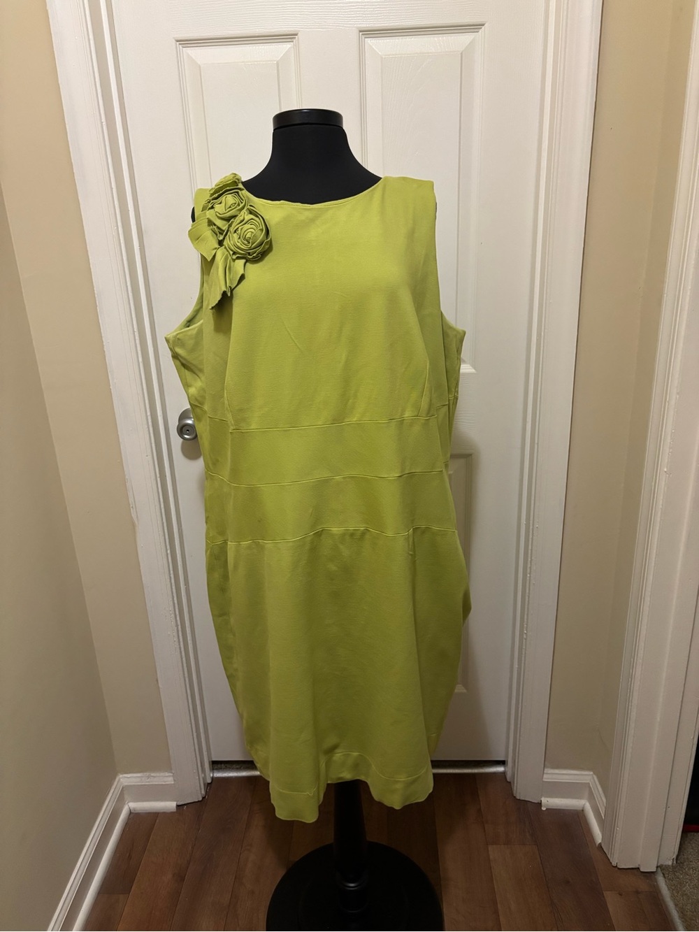 Taylor Woman Dress Plus Size 24W Lime Green Chartreuse Knit